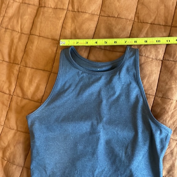 Everlane active top Size S - Picture 4 of 6